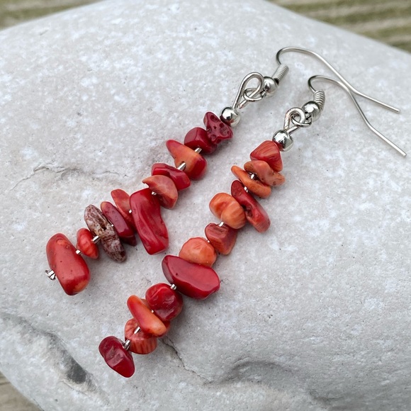 Red Coral gemstone linear drop earrings - Picture 3 of 5